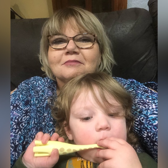 Meet your Posher, Julie - Picture 3 of 10